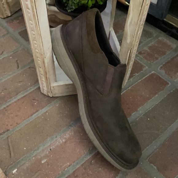 Merrell Performance Footwear - Picture 2 of 6